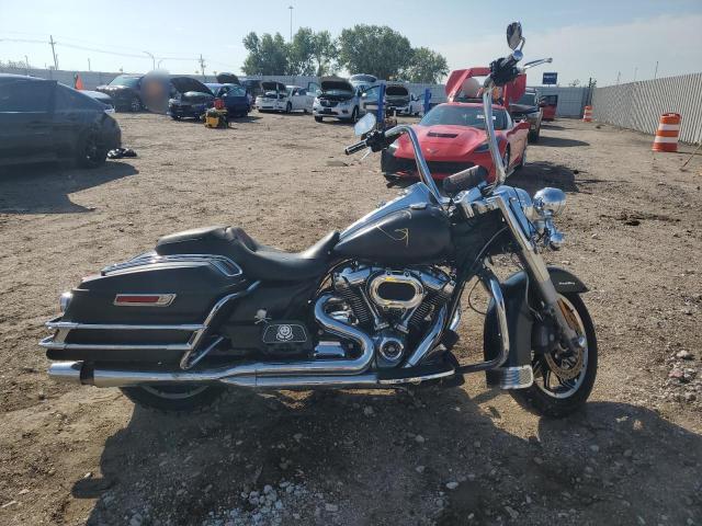 2017 HARLEY-DAVIDSON FLHR ROAD KING 1HD1FBC18HB672518