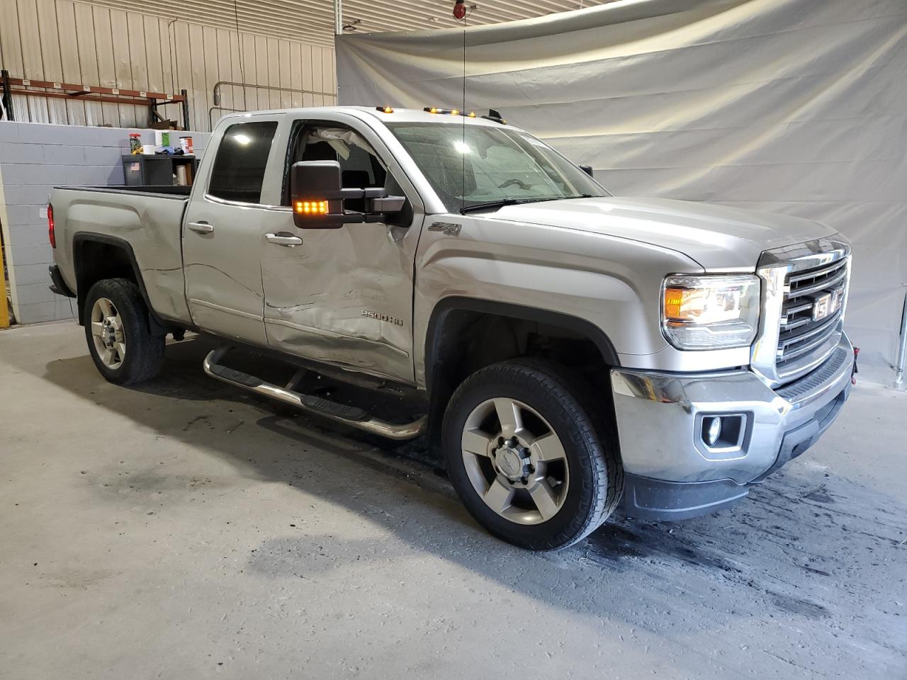GMC SIERRA K2500 SLE