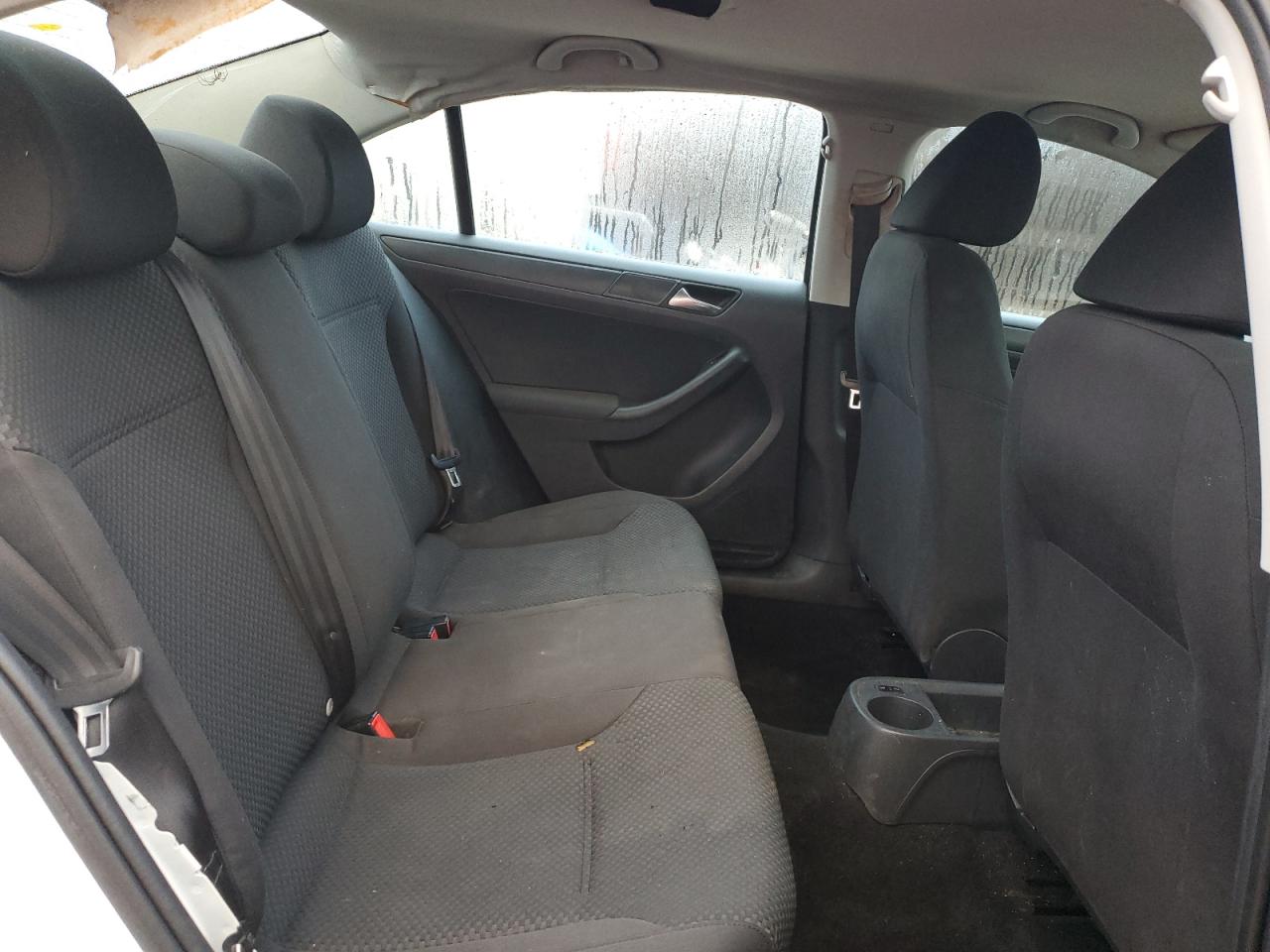 VOLKSWAGEN JETTA BASE