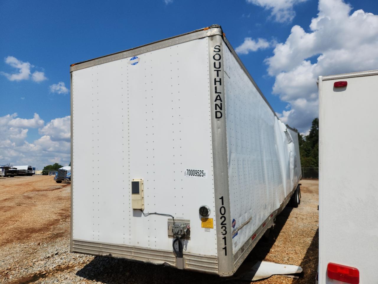 Lot #3258865792 2013 UTILITY UNKNOWN