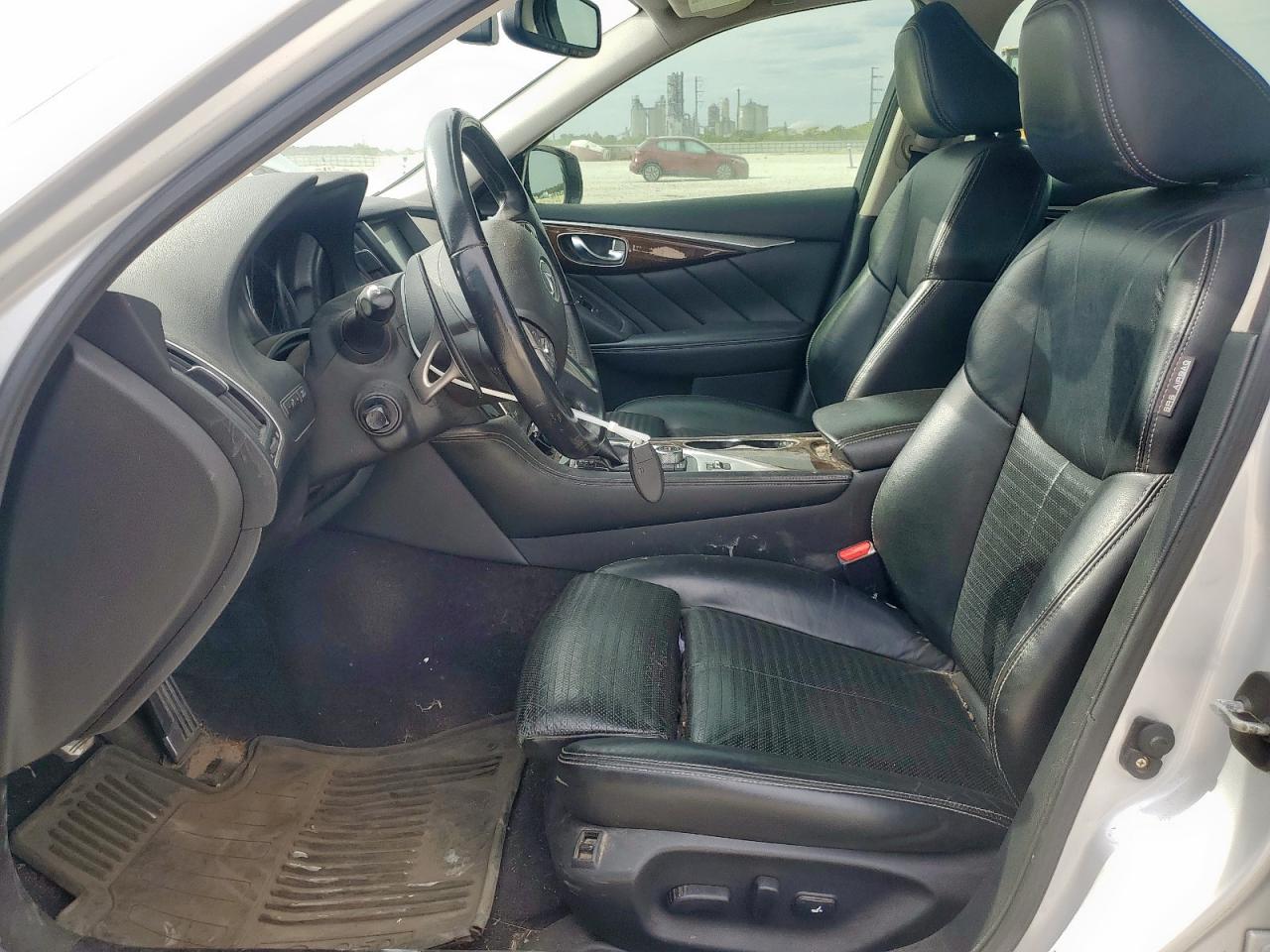 INFINITI Q50 HYBRID PREMIUM