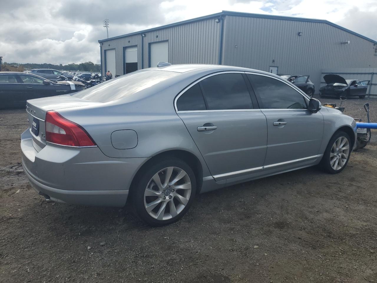 VOLVO S80 T6