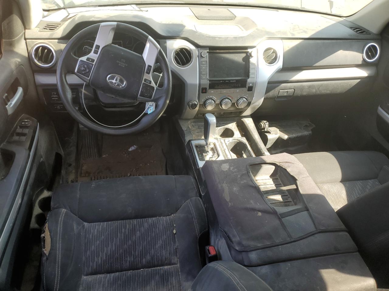 TOYOTA TUNDRA CREWMAX SR5