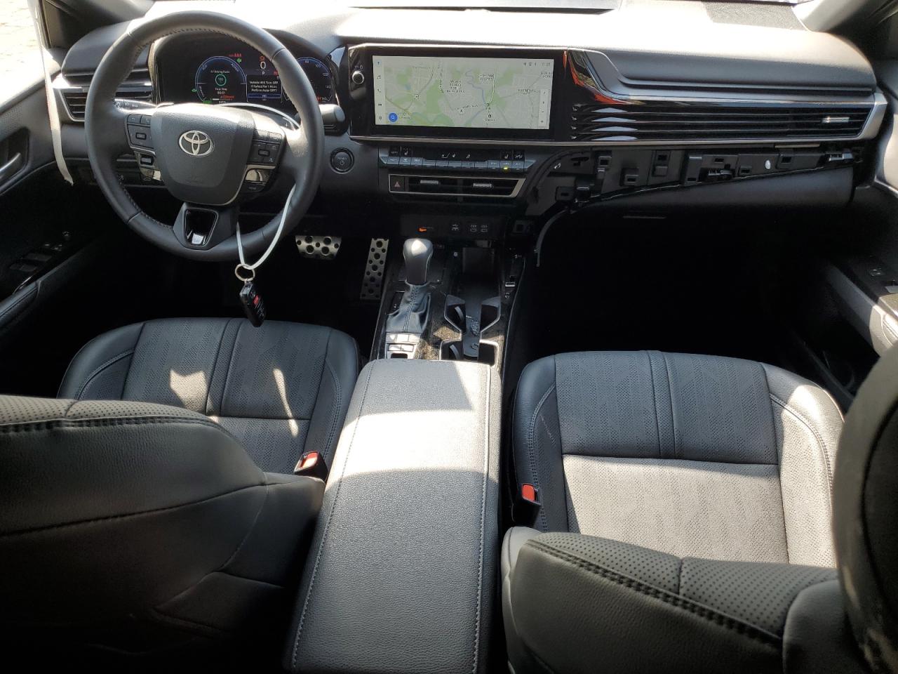 TOYOTA CAMRY XSE