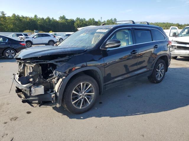 2019 TOYOTA HIGHLANDER SE - 5TDJZRFH5KS616191