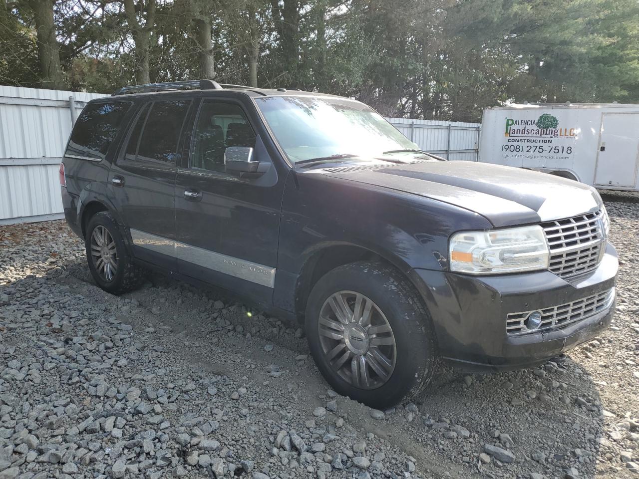 LINCOLN NAVIGATOR