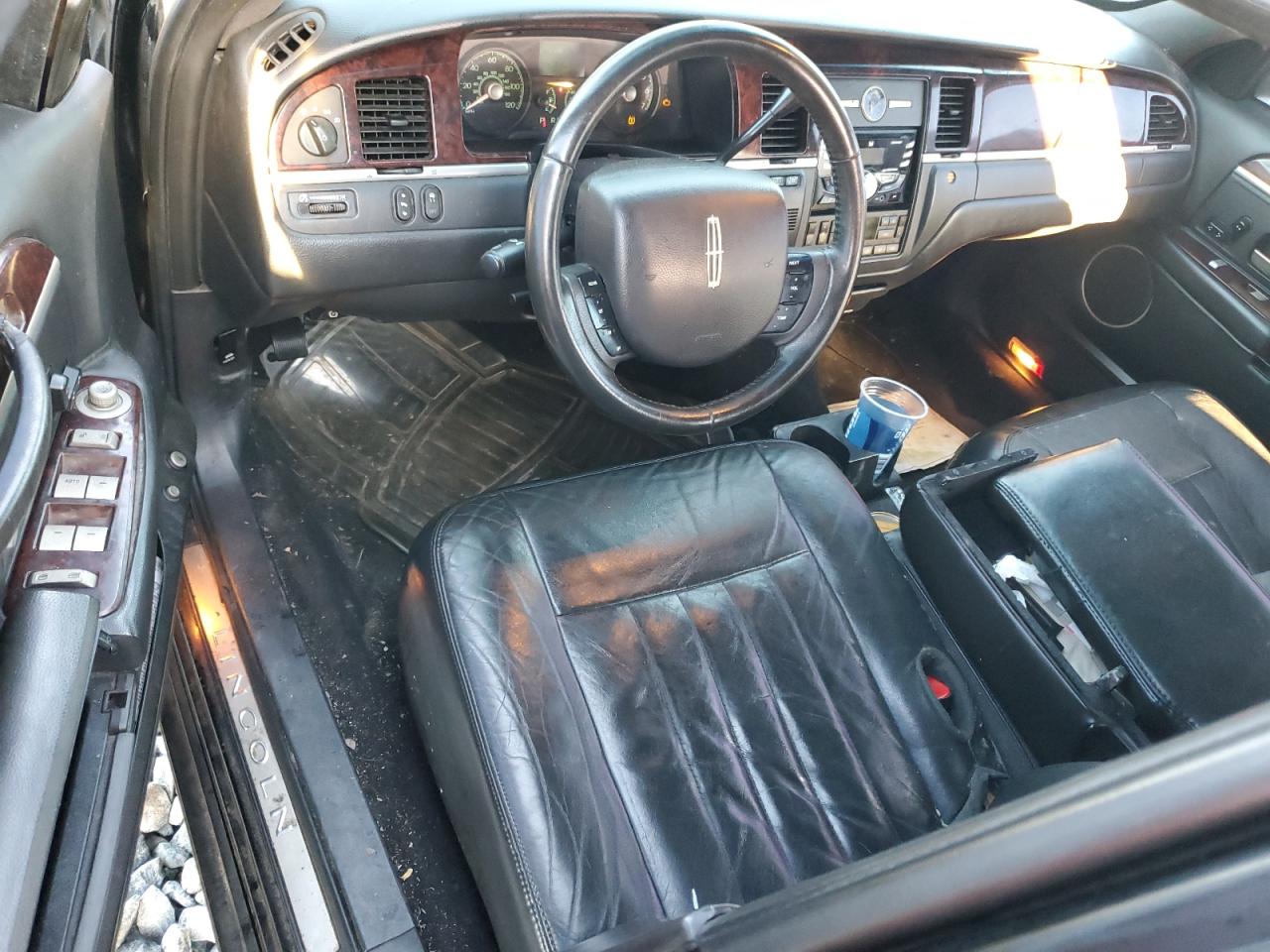 LINCOLN TOWN CAR EXECUTIVE L