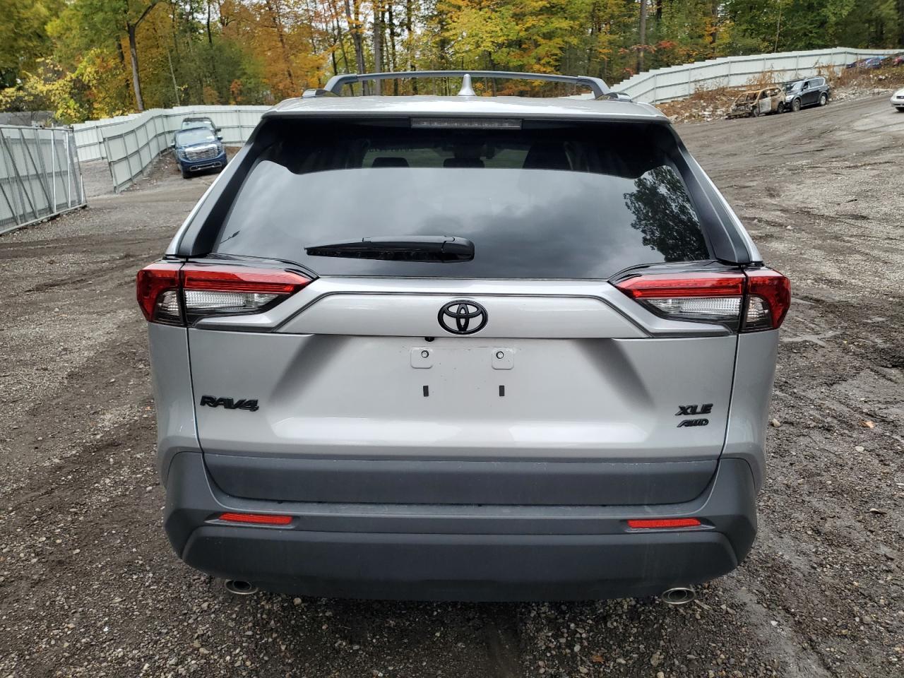 TOYOTA RAV4 XLE