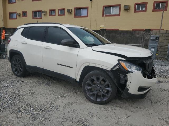 2021 JEEP 3RD AXLE 3C4NJCEB9MT550014