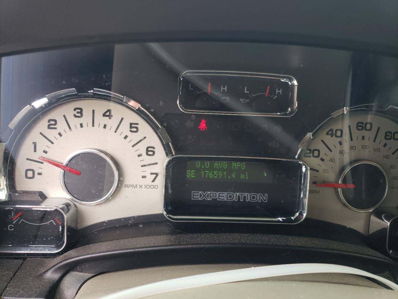 FORD EXPEDITION LIMITED