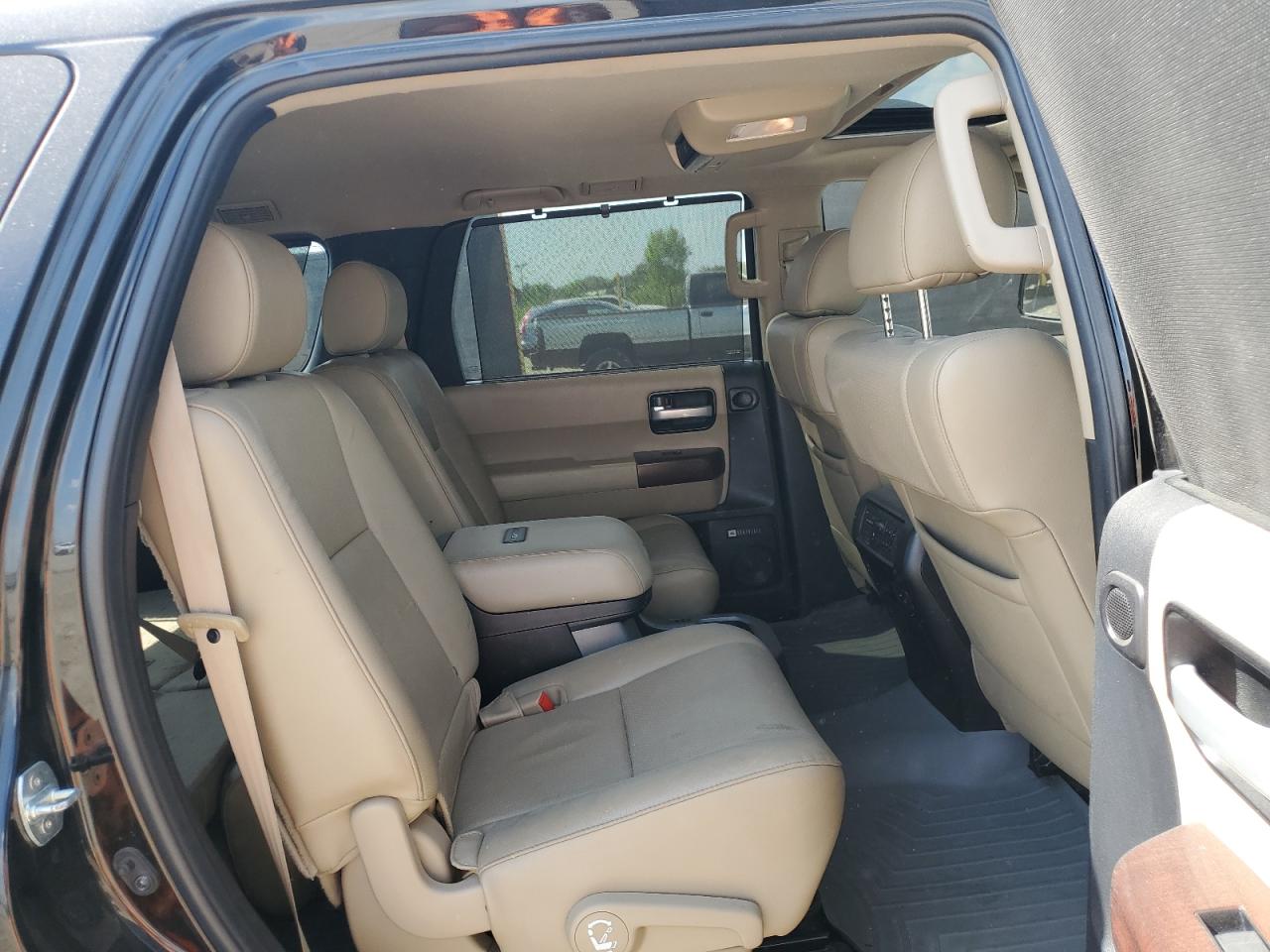 TOYOTA SEQUOIA PLATINUM