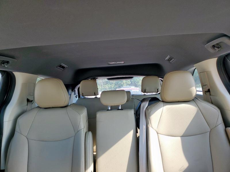 2024 TOYOTA SIENNA XLE #3284090557