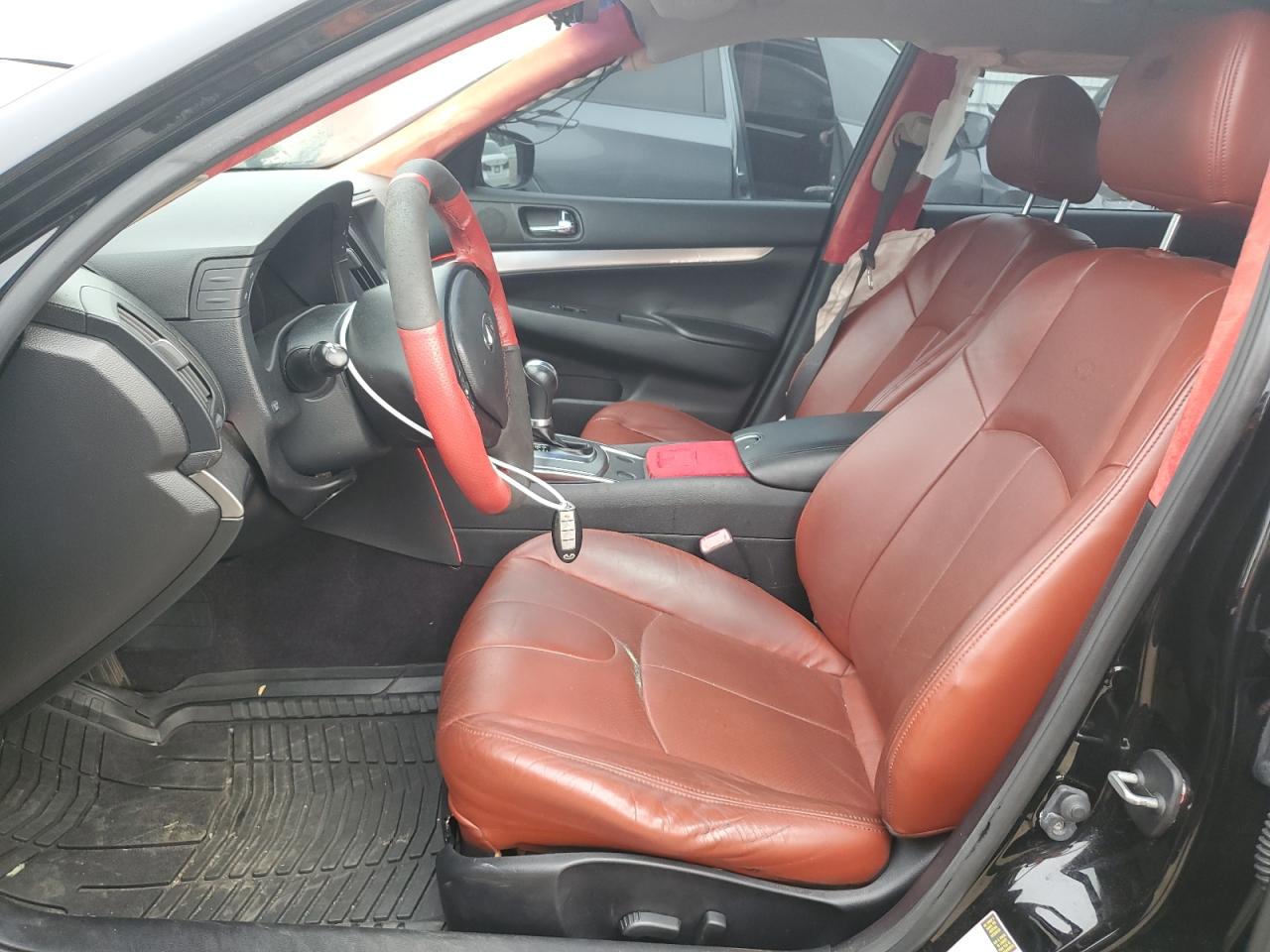 INFINITI G25 BASE