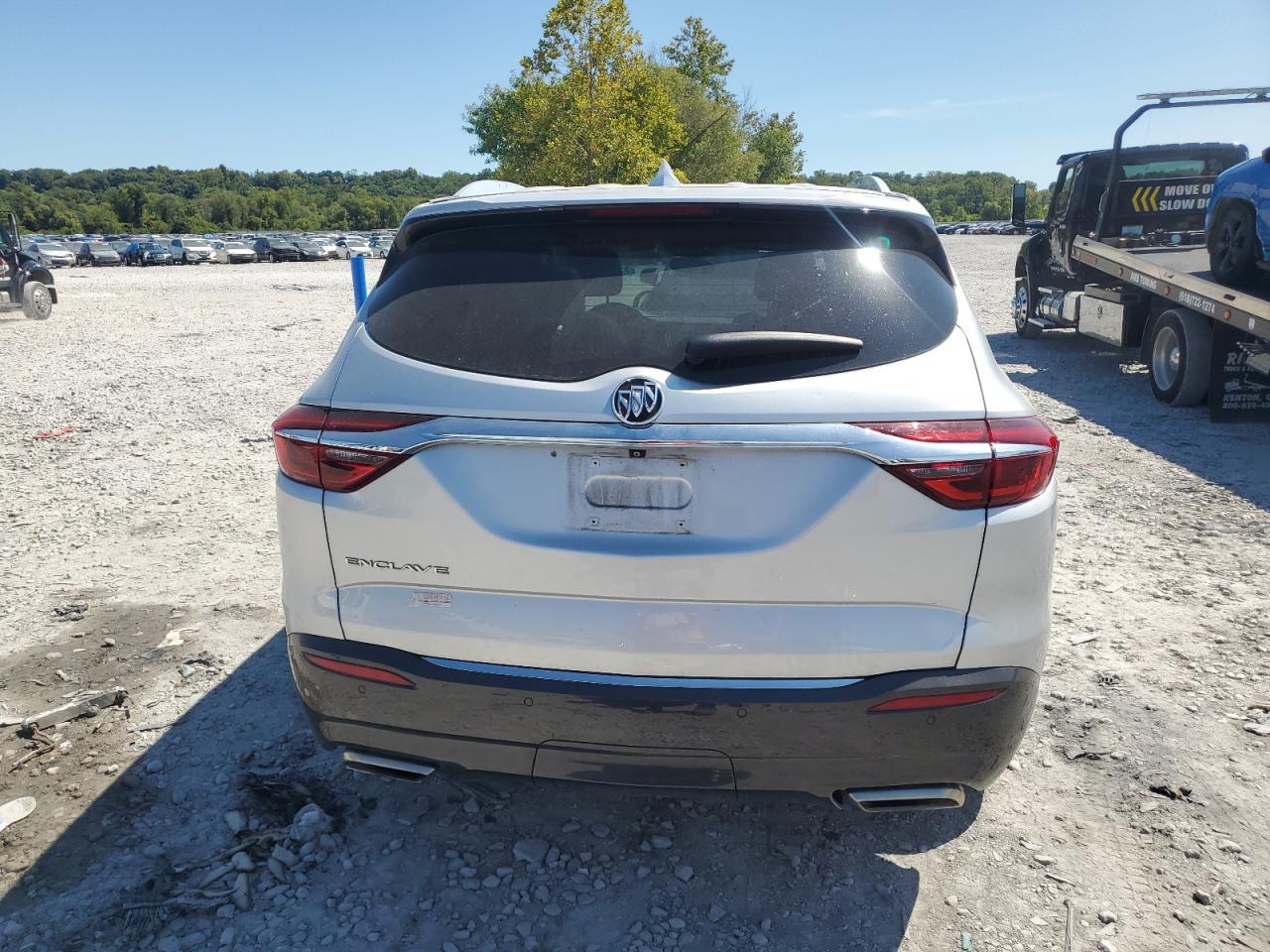 BUICK ENCLAVE ESSENCE