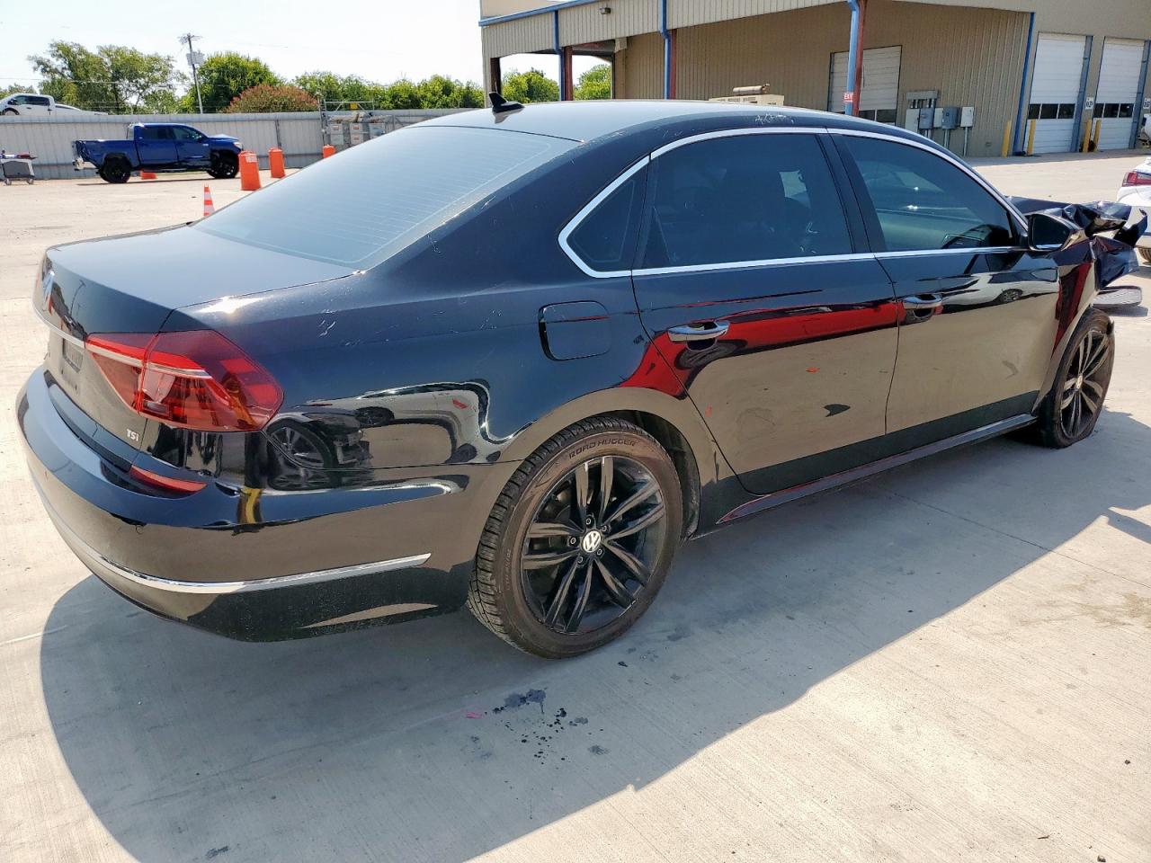 VOLKSWAGEN PASSAT SE