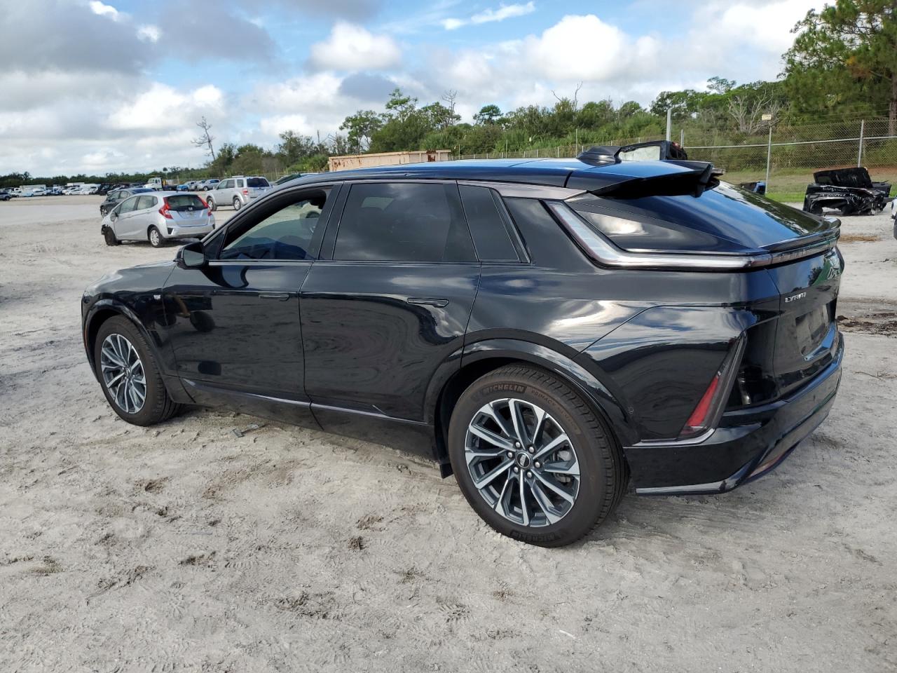 CADILLAC LYRIQ SPORT