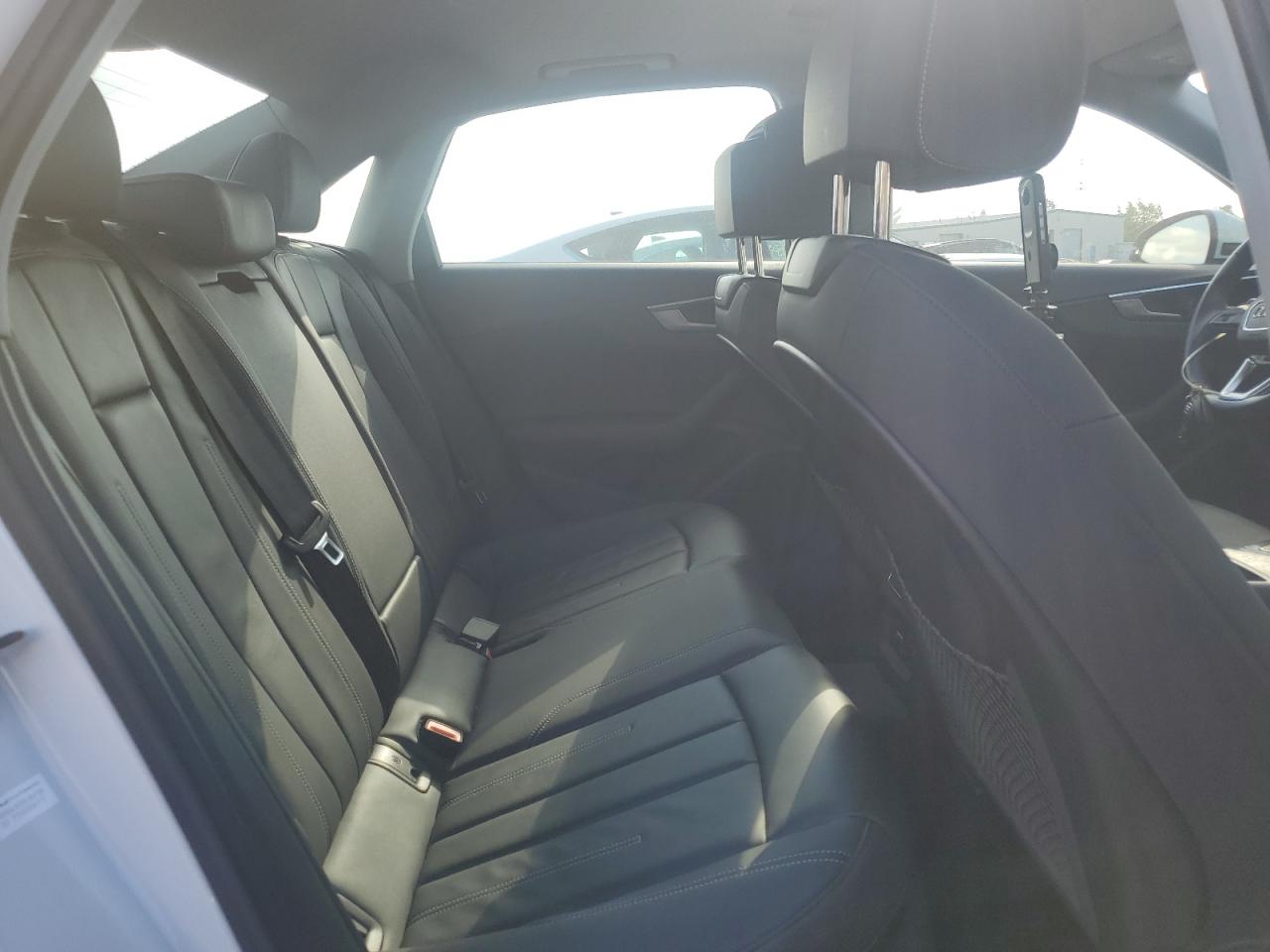 AUDI A4 PREMIUM PLUS 40