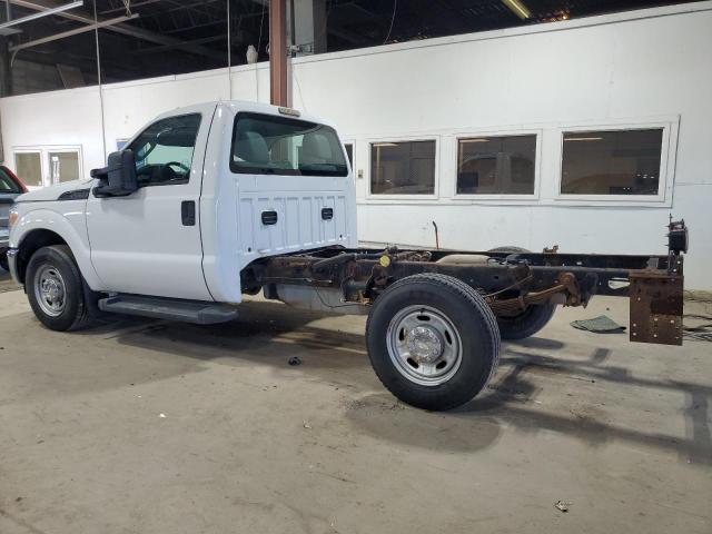 FORD F350 SUPER 2013 white chassis gas 1FDBF3E62DEA92593 photo #3