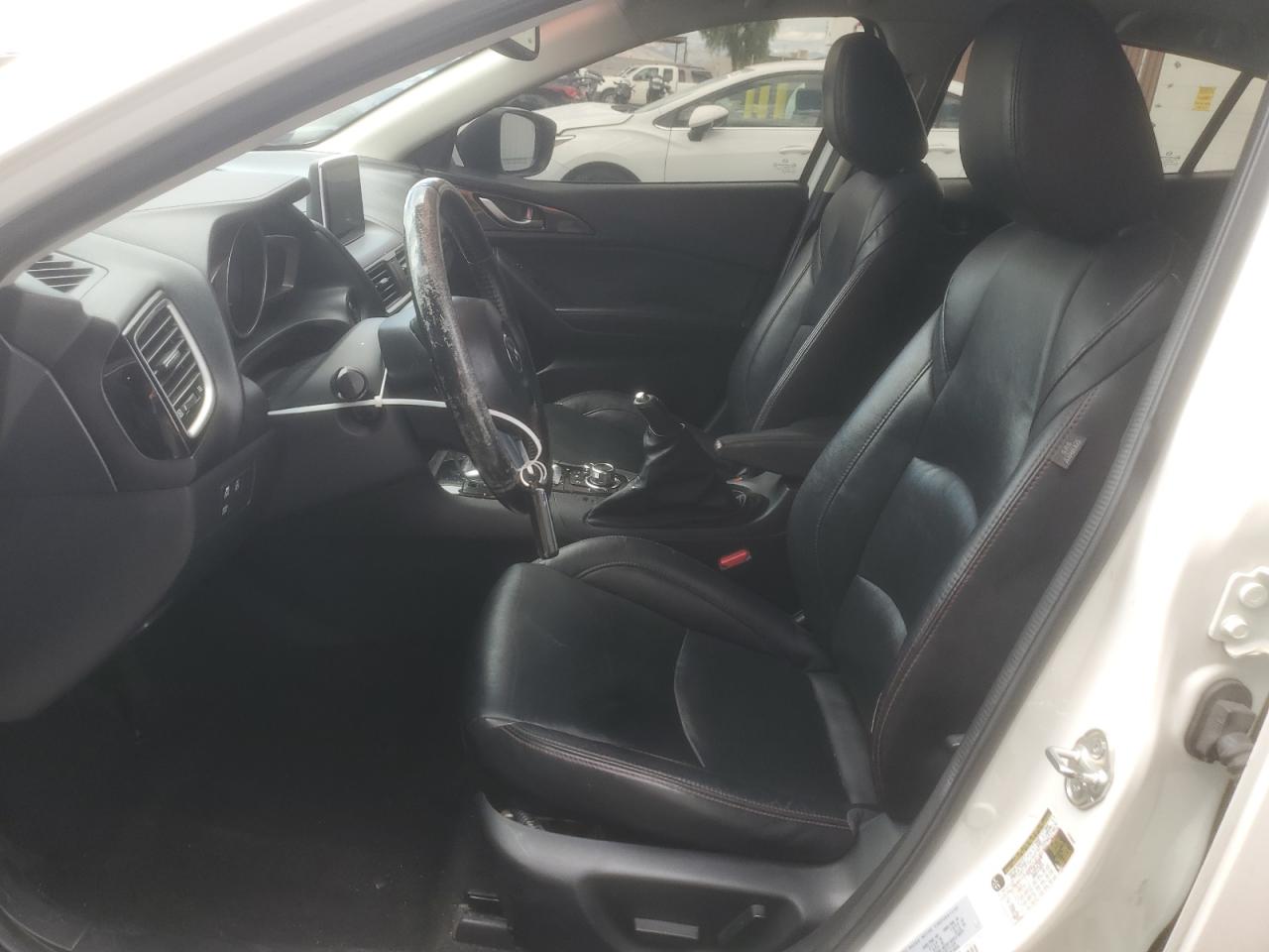 MAZDA 3 GRAND TOURING