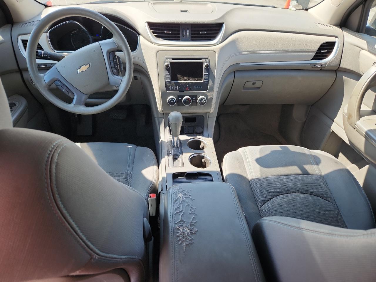 CHEVROLET TRAVERSE LS