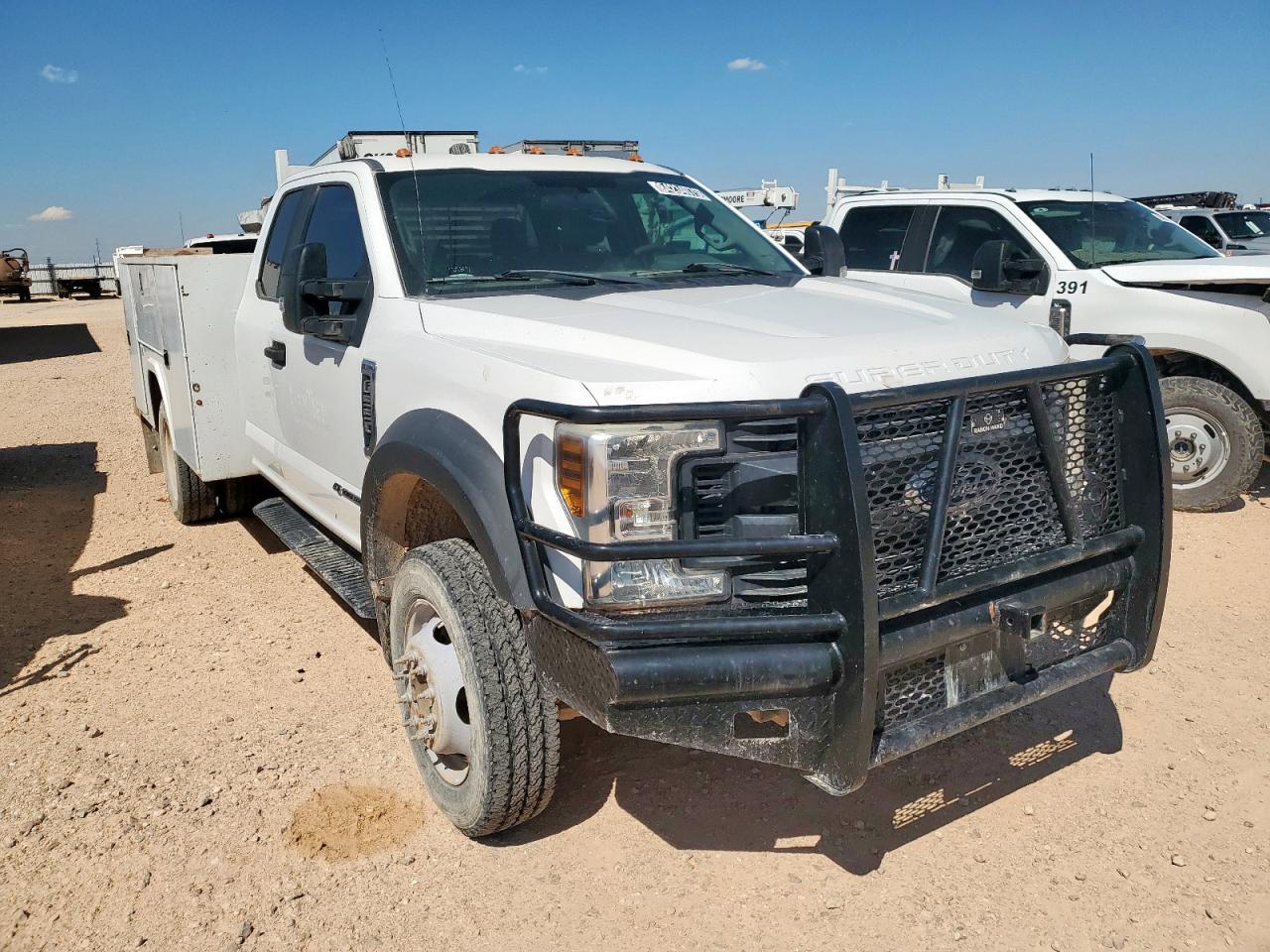 FORD F-550 SUPER DUTY