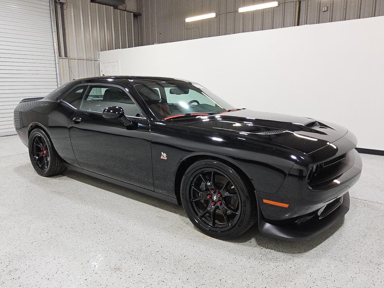 DODGE CHALLENGER R/T SCAT PACK
