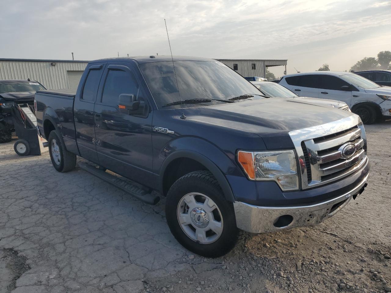FORD F-150 SUPER CAB