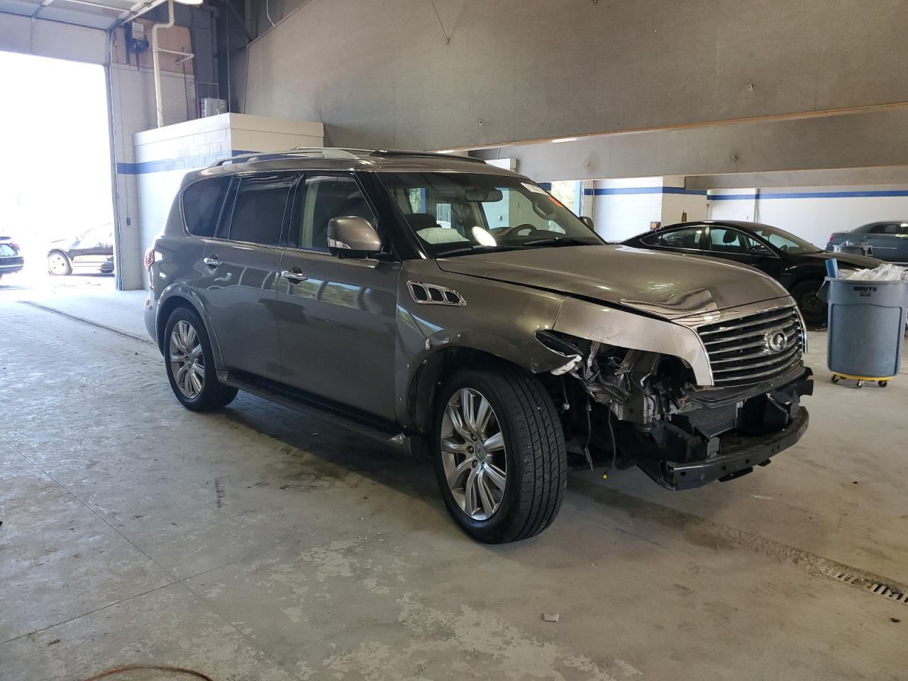 INFINITI QX56