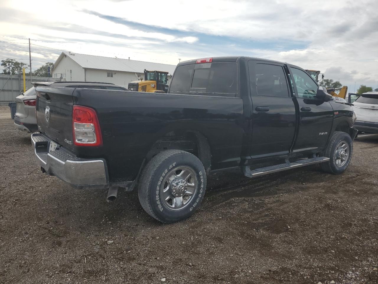 RAM 2500 TRADESMAN