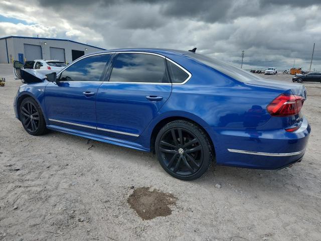 2017 VOLKSWAGEN PASSAT R-L 1VWDT7A39HC000869