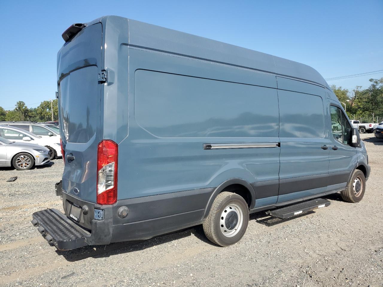 FORD TRANSIT T-250