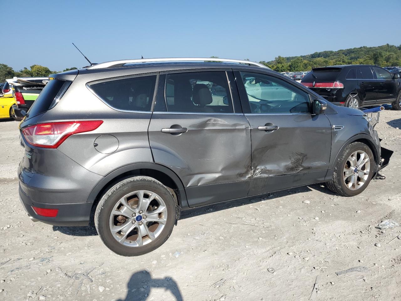 FORD ESCAPE TITANIUM
