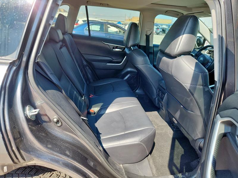 2021 TOYOTA RAV4 XLE 2T3C1RFV6MC095510