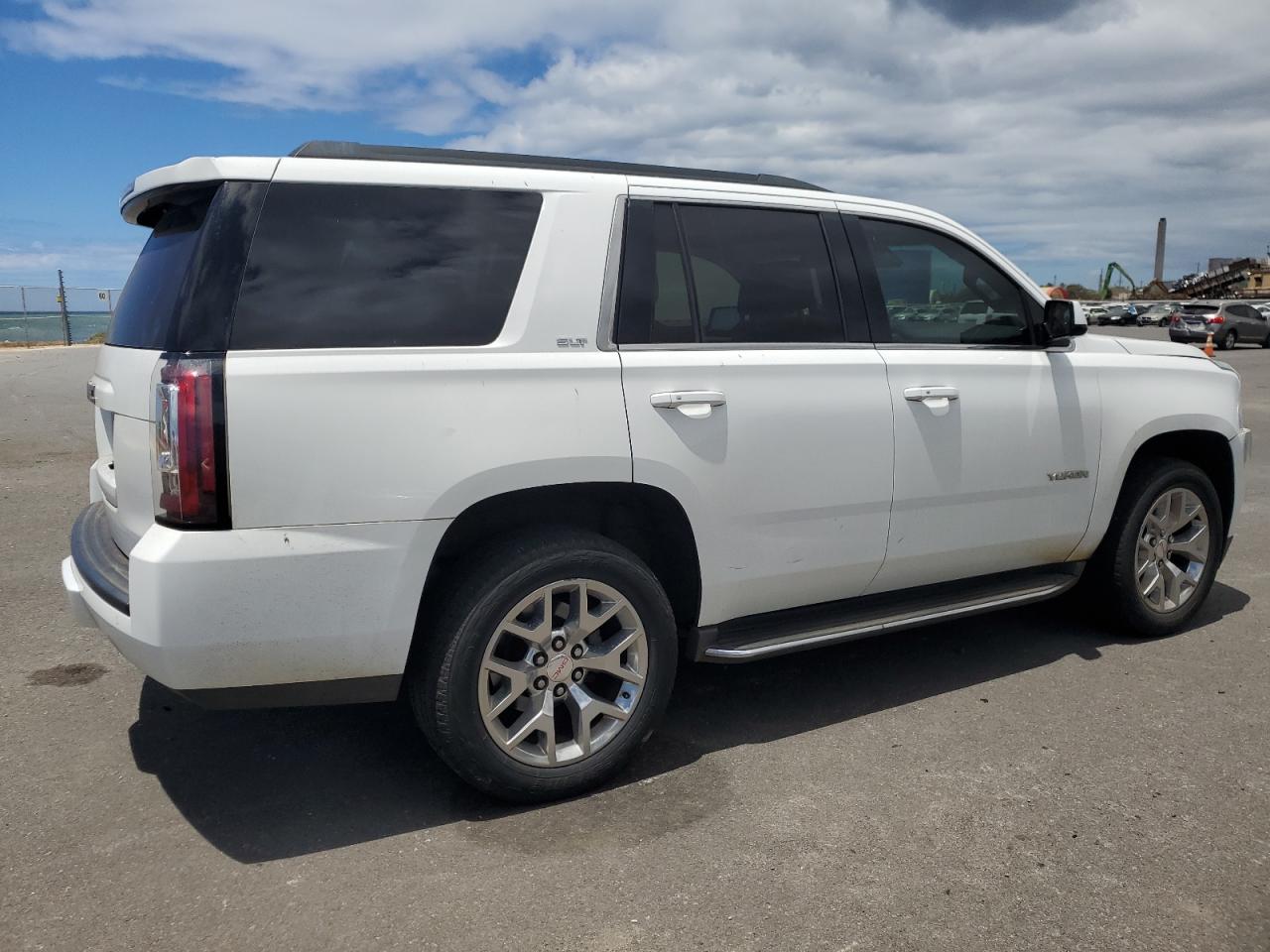 GMC YUKON SLT