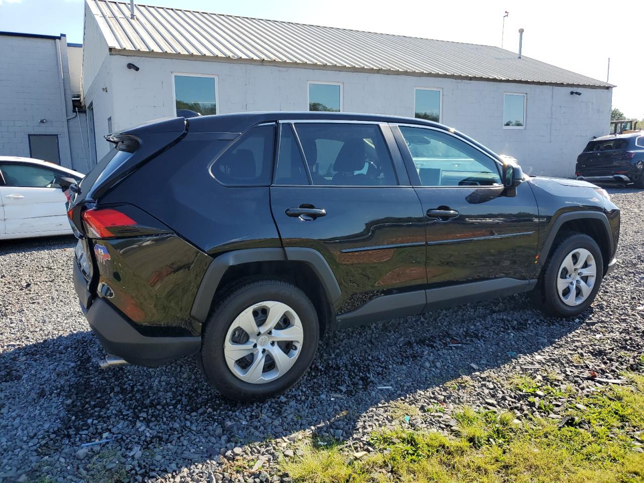 TOYOTA RAV4 LE