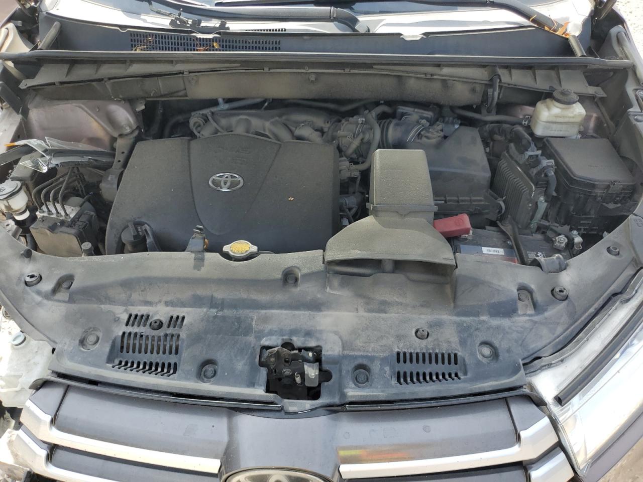 TOYOTA HIGHLANDER SE