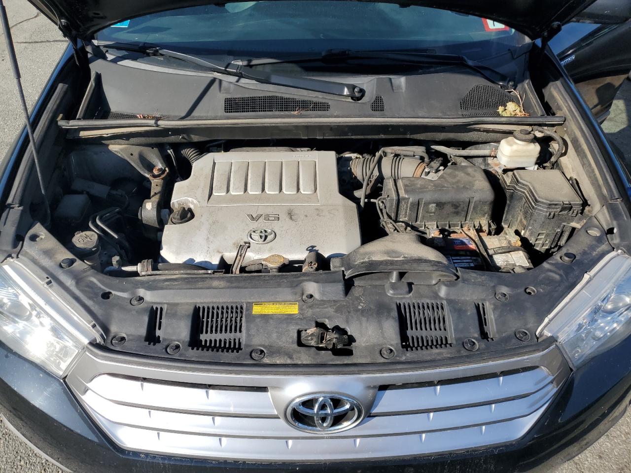 TOYOTA HIGHLANDER LIMITED