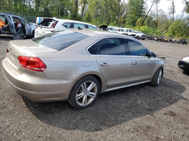 2015 VOLKSWAGEN PASSAT SEL 1VWCV7A30FC025873