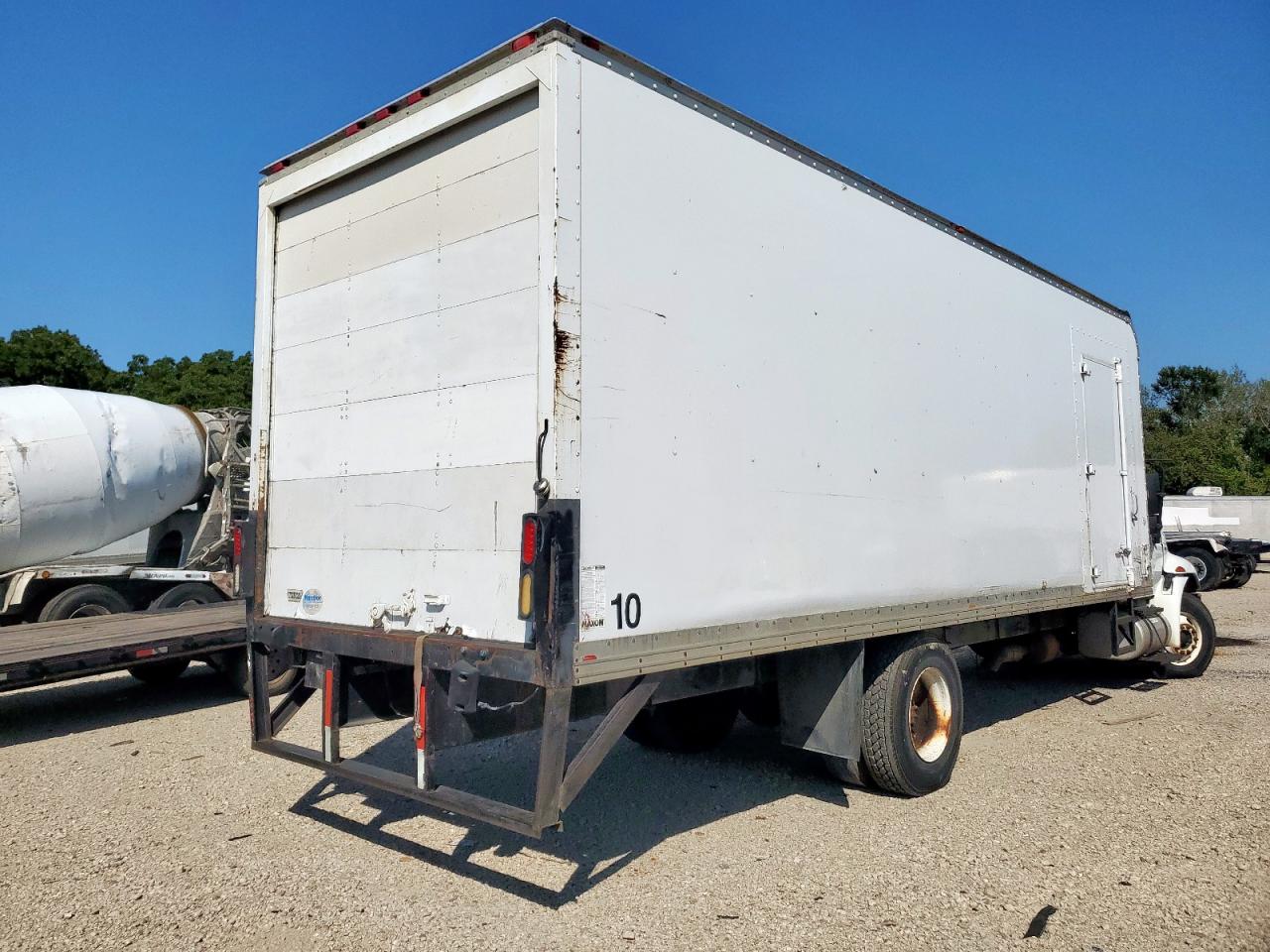 Lot #3242514964 2012 INTERNATIONAL 4000 4300