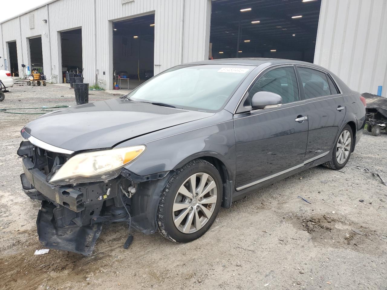 TOYOTA AVALON BASE