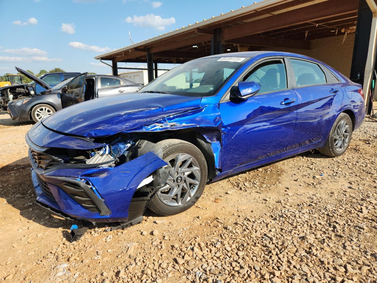 HYUNDAI ELANTRA BLUE