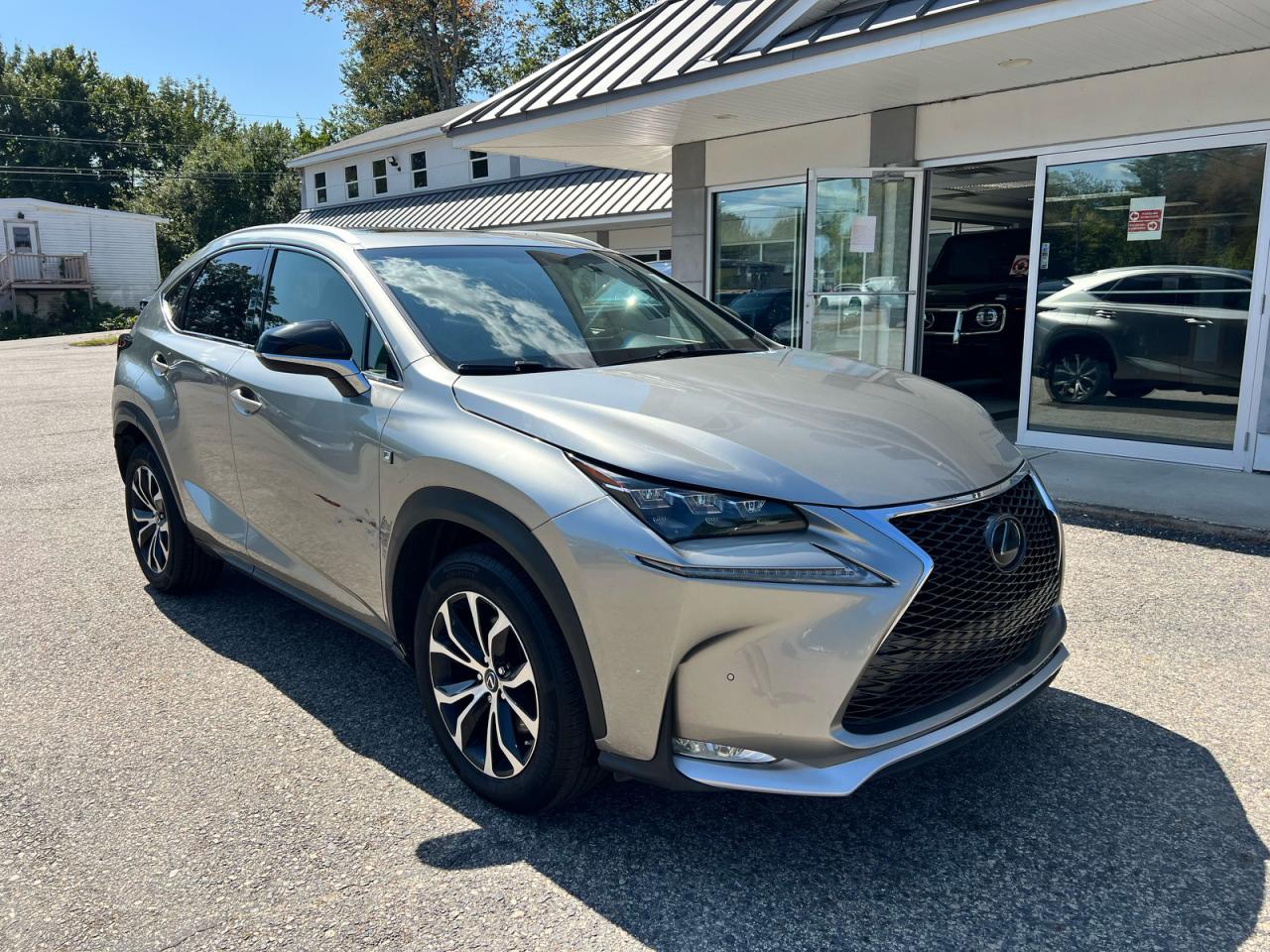LEXUS NX 200T BASE
