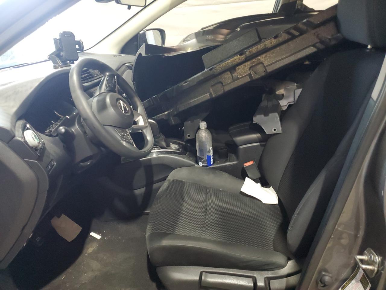 NISSAN ROGUE SPORT S