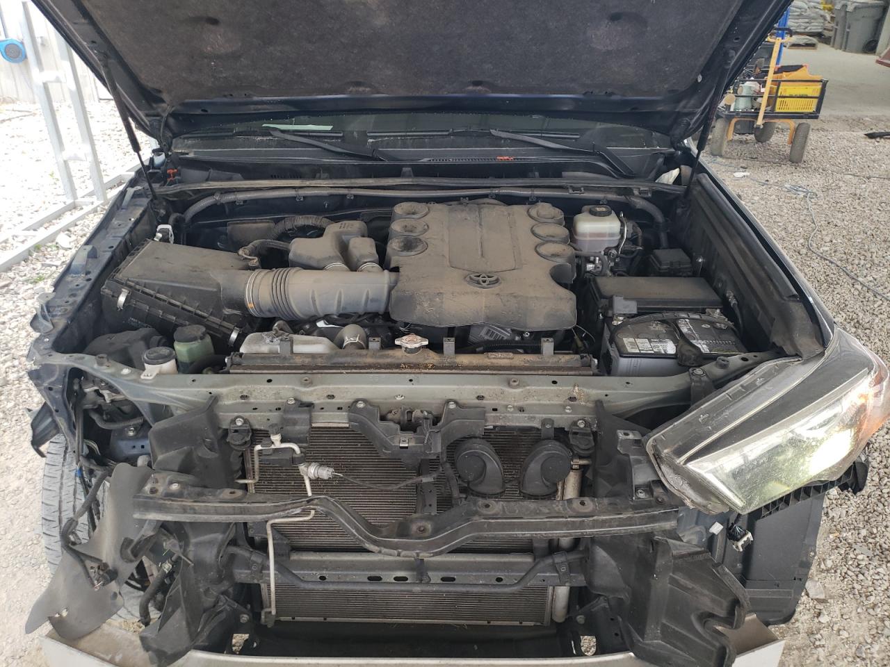 TOYOTA 4RUNNER SR5 PREMIUM