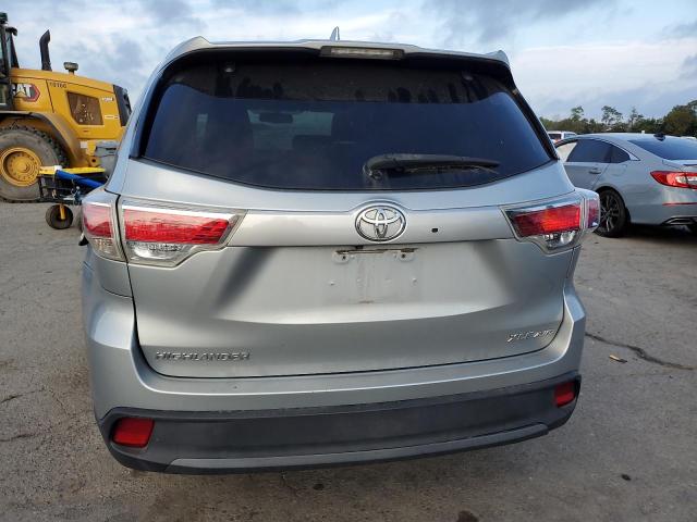 2015 TOYOTA HIGHLANDER 5TDJKRFH5FS179688