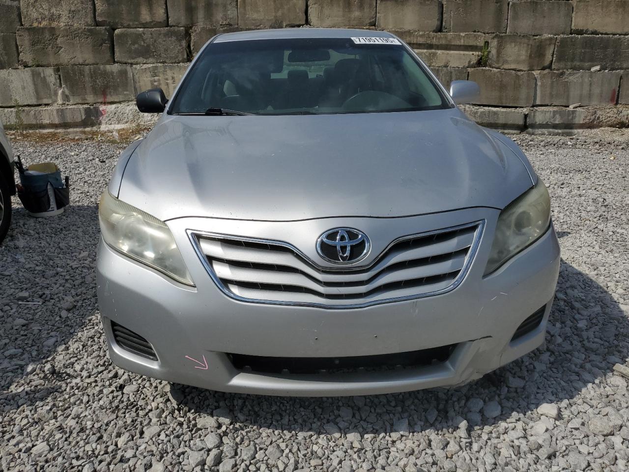 TOYOTA CAMRY BASE