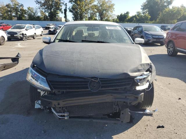 2011 VOLKSWAGEN JETTA SE - 3VWDZ7AJXBM382557