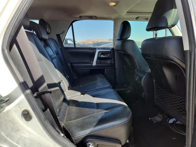 2017 TOYOTA 4RUNNER 4D JTEBU5JR4H5416697