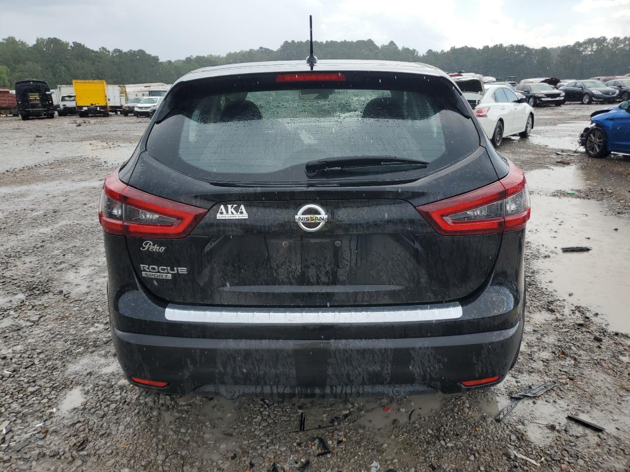 NISSAN ROGUE SPORT S