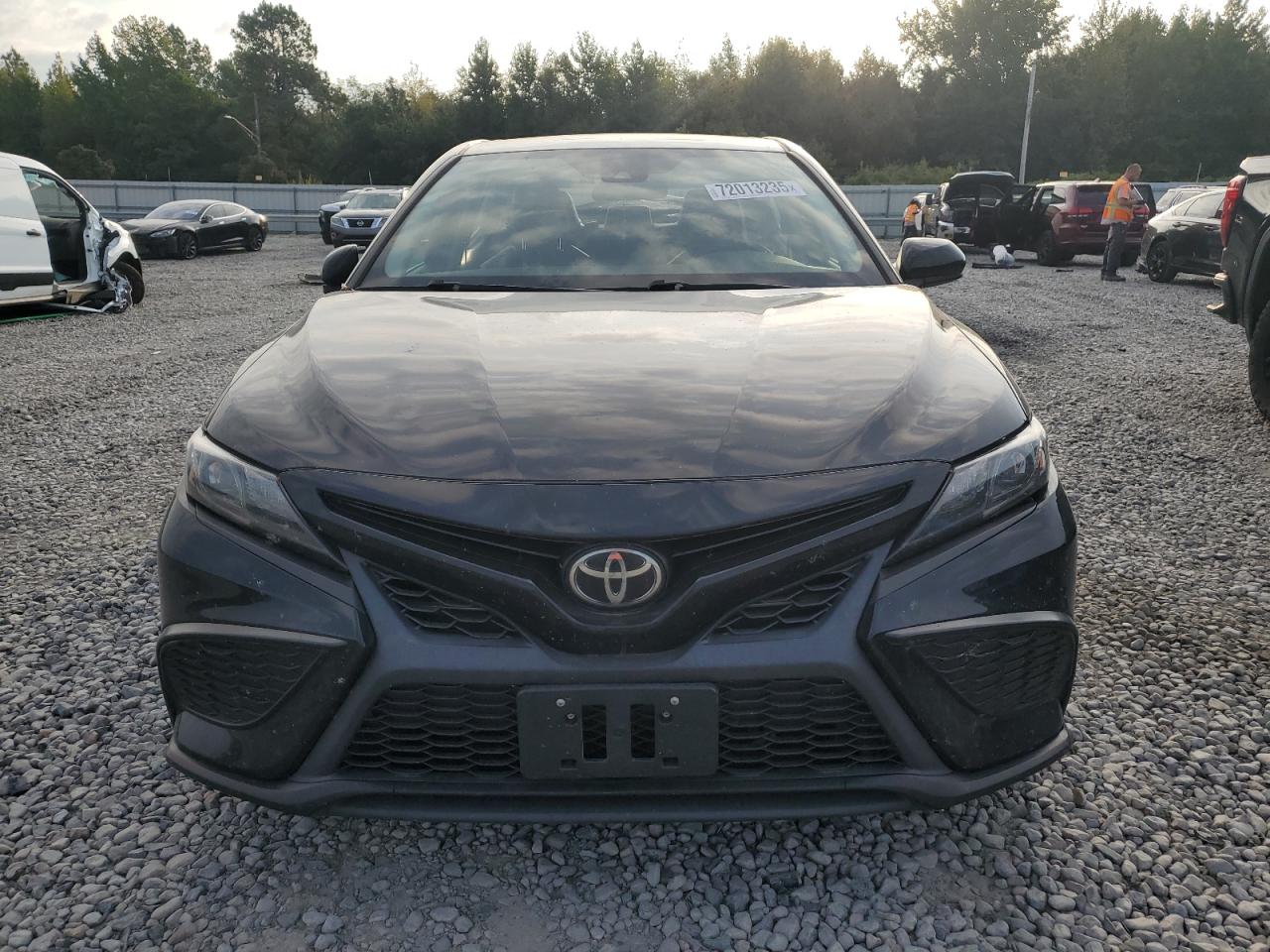 TOYOTA CAMRY SE